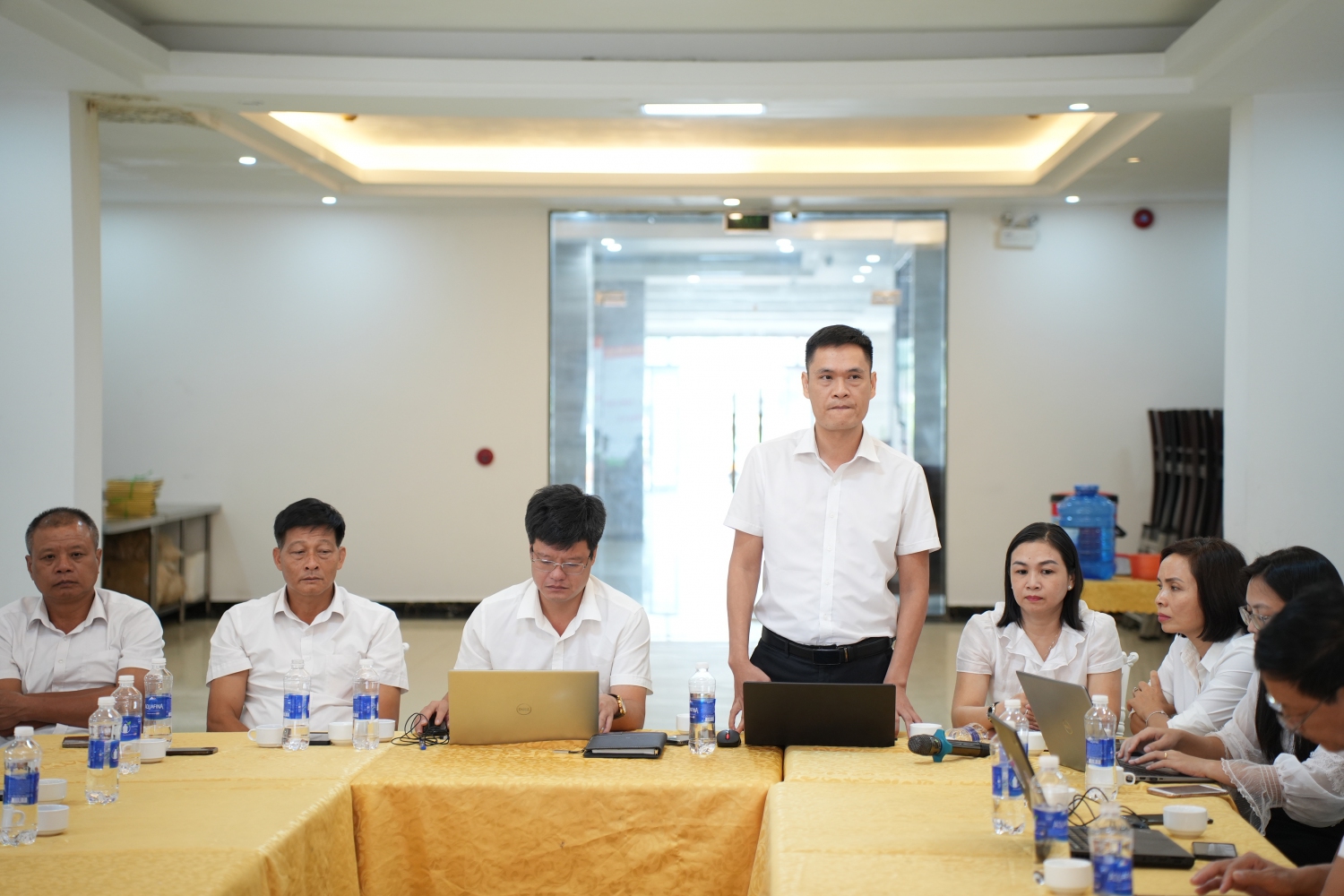 Các đồng chí phát biểu tại phiên thảo luận